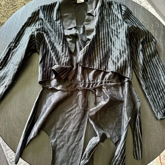 Adult Large Jack Skellington costume. - Picture 4 of 7